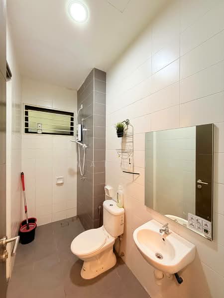 Rumah Teres 2 Tingkat untuk Dijual di Denai Alam (Shah Alam) - Hazwan Hilmi - Bathroom - PropertyGuru.com.my