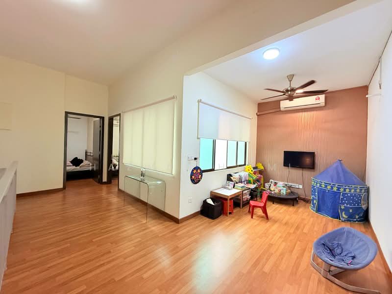 Rumah Teres 2 Tingkat untuk Dijual di Denai Alam (Shah Alam) - Hazwan Hilmi - Living Room - PropertyGuru.com.my