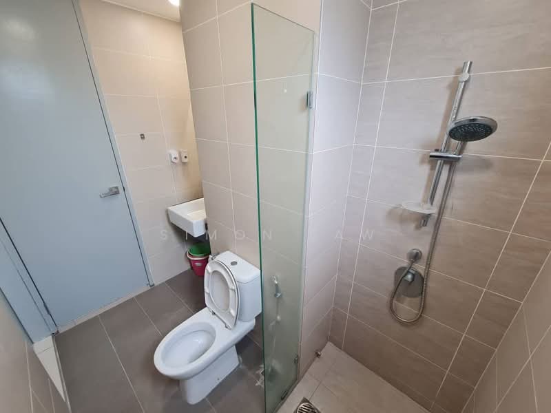 Kondominium untuk Disewa di Tropicana Bay Residences - Simon Saw - Bathroom - PropertyGuru.com.my
