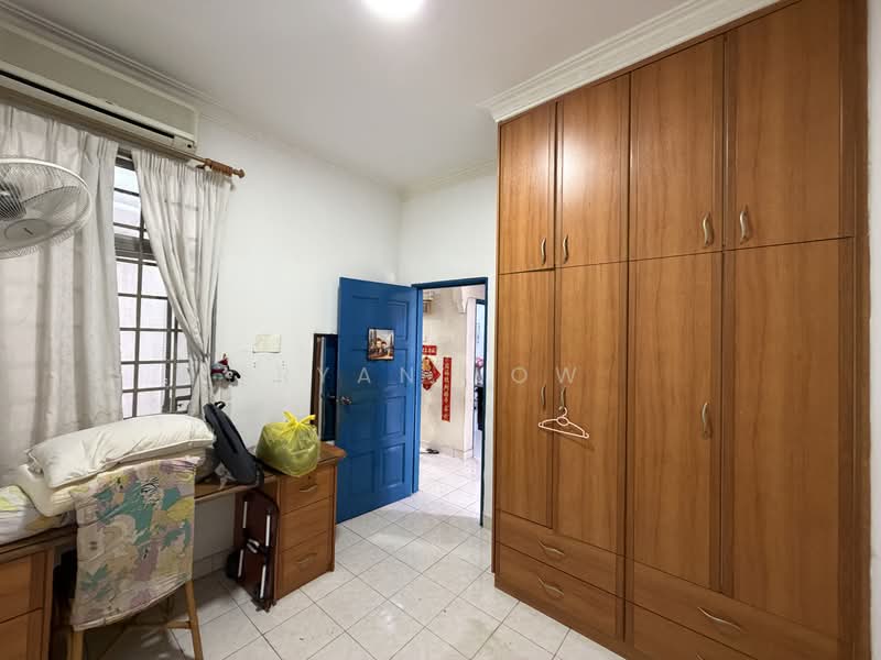 Rumah Bandar untuk Disewa di Taman Lagenda Mas (Cheras) - Ryan Low - Bedroom - PropertyGuru.com.my