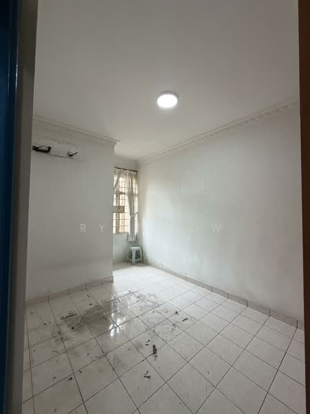 Rumah Bandar untuk Disewa di Taman Lagenda Mas (Cheras) - Ryan Low - Interior - PropertyGuru.com.my