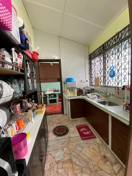 1.5-storey Terraced House for Sale in Jelutong (Penang) - Stephanie Lim - Kitchen - PropertyGuru.com.my