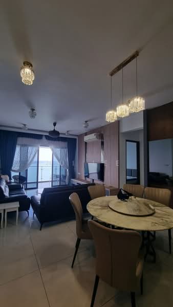Condominium for Rent at Royal Strand @ Country Garden Danga Bay - Hui Lee - PropertyGuru.com.my