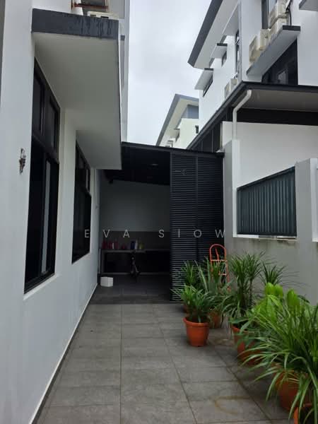 Rumah Berkembar untuk Dijual di Taman Nusa Sentral (Iskandar Puteri (Nusajaya)) - Eva Siow - Exterior - PropertyGuru.com.my