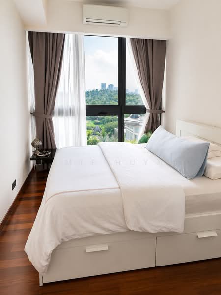 Servis Apartment untuk Dijual di Senada Residence @ KLGCC Resort - Jamie Huynh - Bedroom - PropertyGuru.com.my