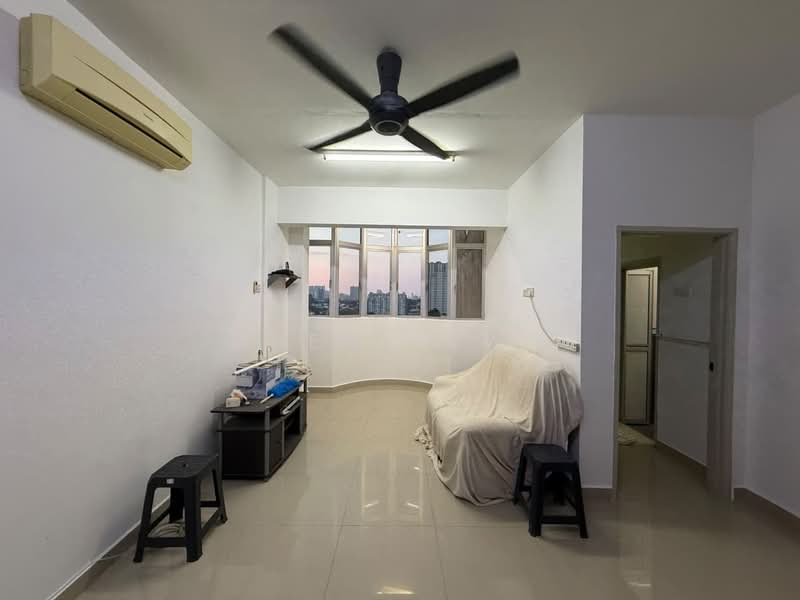 Pangsapuri untuk Dijual di Desa Bistari - Ben Hew - Living Room - PropertyGuru.com.my