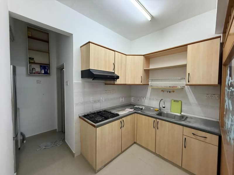 Pangsapuri untuk Dijual di Desa Bistari - Ben Hew - Kitchen - PropertyGuru.com.my