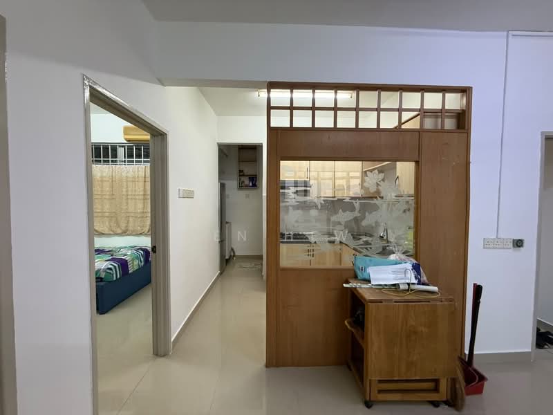 Pangsapuri untuk Dijual di Desa Bistari - Ben Hew - Bedroom - PropertyGuru.com.my