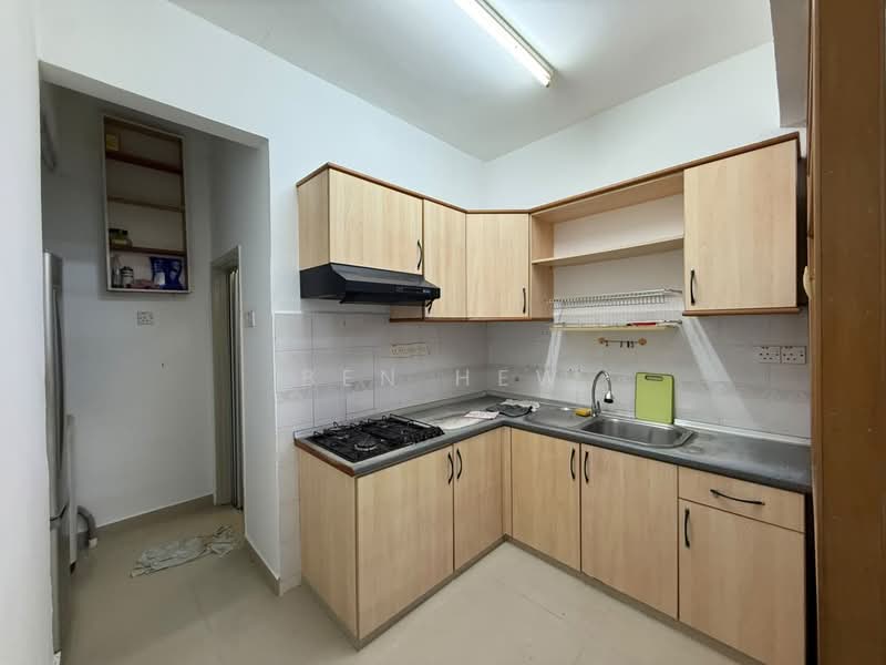 Pangsapuri untuk Dijual di Desa Bistari - Ben Hew - Kitchen - PropertyGuru.com.my