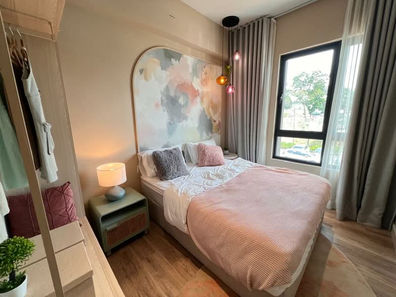 Service Residence for Sale at Alora Residences @ Avenue 25 Subang Jaya - Ian Loh - Bedroom - PropertyGuru.com.my