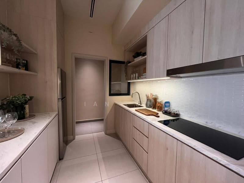 Service Residence for Sale at Alora Residences @ Avenue 25 Subang Jaya - Ian Loh - Kitchen - PropertyGuru.com.my