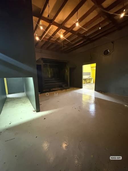 Shop for Sale in Teluk Gadong (Klang) - Tom Lee - PropertyGuru.com.my