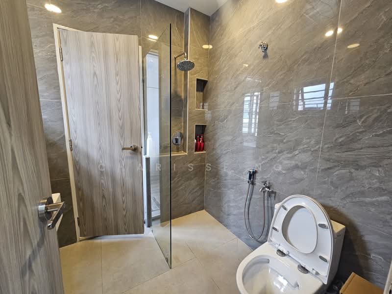 Rumah Teres 3 Tingkat untuk Dijual di Batu 9 (Cheras) - Charisse Ng - Bathroom - PropertyGuru.com.my