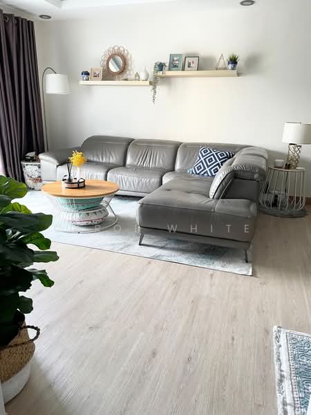 Condominium for Sale at D'Pines@Ampang - Carol White - Living Room - PropertyGuru.com.my