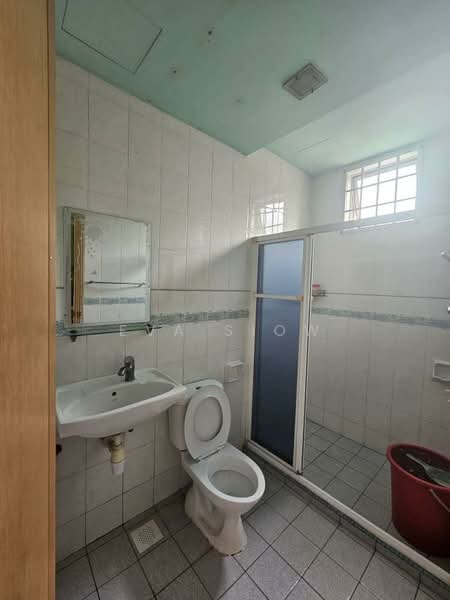 Rumah Bandar untuk Dijual di Johor Bahru (Johor) - Eva Siow - Bathroom - PropertyGuru.com.my