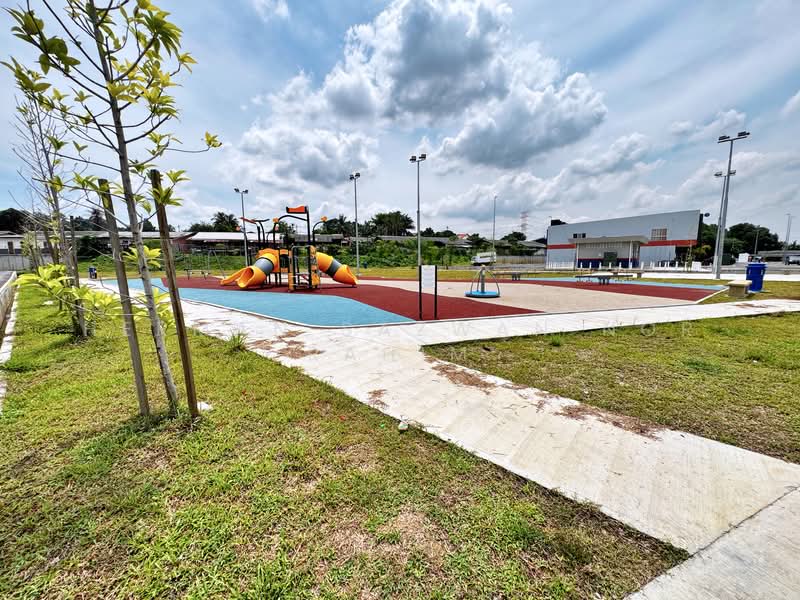 Rumah Teres untuk Dijual di Kampung Selangor Dredging (Dengkil) - Herman Sazwan Nor Rahim - Playground - PropertyGuru.com.my