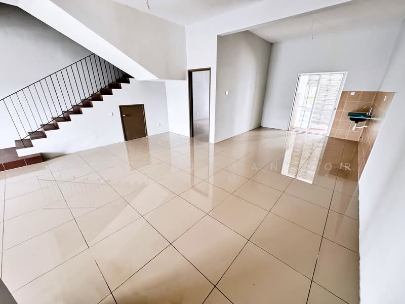 Rumah Teres untuk Dijual di Kampung Selangor Dredging (Dengkil) - Herman Sazwan Nor Rahim - Dining Area - PropertyGuru.com.my
