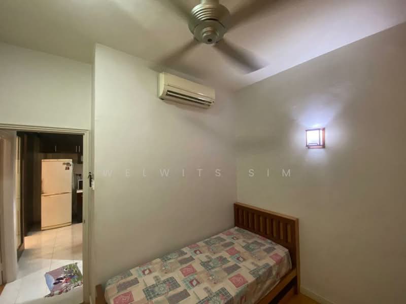 Condominium for Rent at Gurney Park Condominium - Welwits Sim - Bedroom - PropertyGuru.com.my