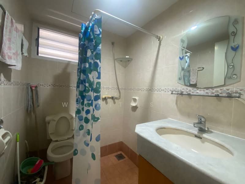Condominium for Rent at Gurney Park Condominium - Welwits Sim - Bathroom - PropertyGuru.com.my