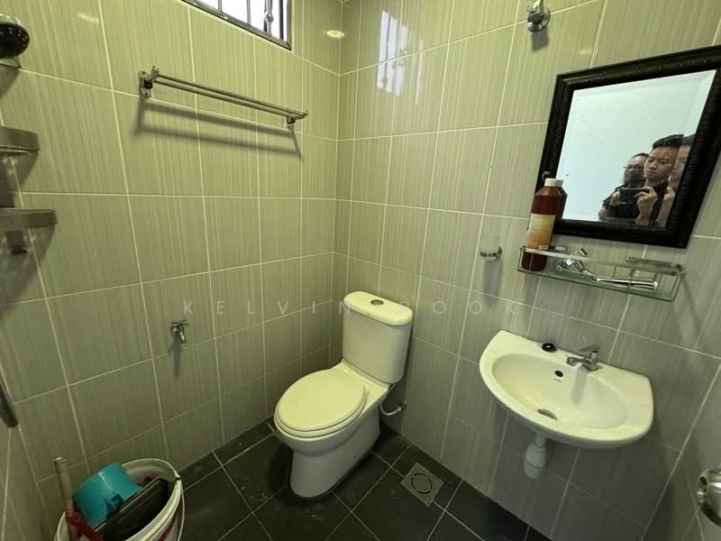 2-storey Terraced House for Sale in Nilai (Negeri Sembilan) - Kelvin Pook - Bathroom - PropertyGuru.com.my