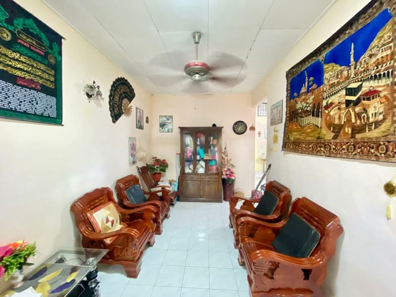 Rumah Teres 1 Tingkat untuk Dijual di Taman Kemuning (Kulim) - Aswad . - Living Room - PropertyGuru.com.my