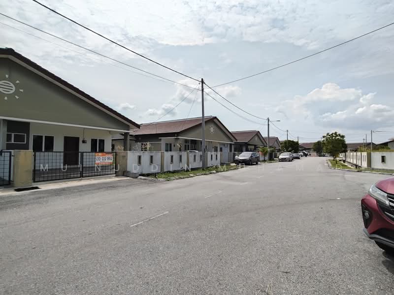Cluster House for Rent in Sitiawan (Perak) - Muinuddin Muhamad - Exterior - PropertyGuru.com.my
