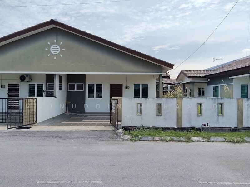 Cluster House for Rent in Sitiawan (Perak) - Muinuddin Muhamad - Exterior - PropertyGuru.com.my