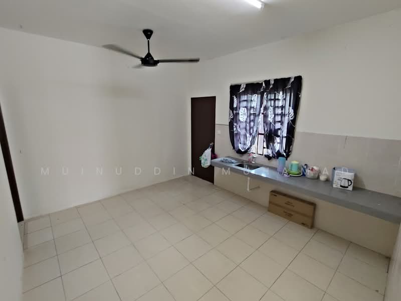 Cluster House for Rent in Sitiawan (Perak) - Muinuddin Muhamad - Kitchen - PropertyGuru.com.my