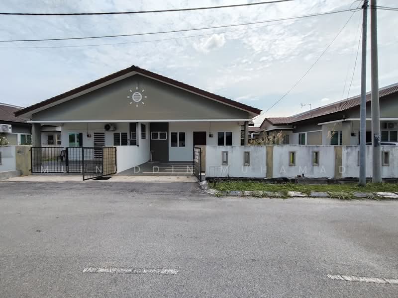 Cluster House for Rent in Sitiawan (Perak) - Muinuddin Muhamad - Exterior - PropertyGuru.com.my