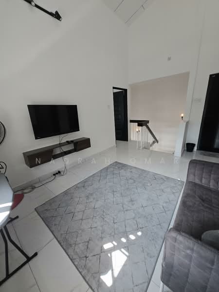 Rumah Teres 2 Tingkat untuk Disewa di Ampang Jaya (Ampang) - Nadrah Omar - Living Room - PropertyGuru.com.my
