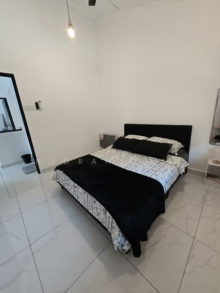 Rumah Teres 2 Tingkat untuk Disewa di Ampang Jaya (Ampang) - Nadrah Omar - Bedroom - PropertyGuru.com.my