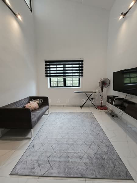 Rumah Teres 2 Tingkat untuk Disewa di Ampang Jaya (Ampang) - Nadrah Omar - Living Room - PropertyGuru.com.my