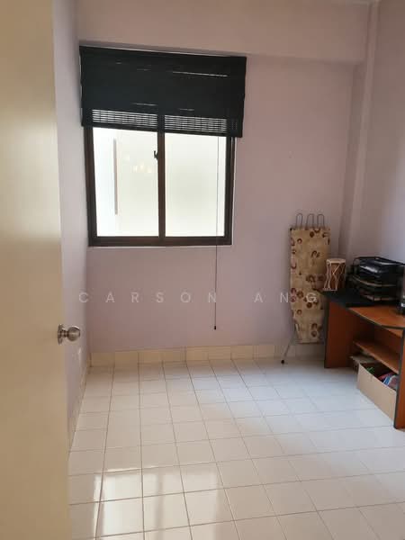 Pangsapuri untuk Disewa di Pantai Apartment - Carson Ang - Study - PropertyGuru.com.my