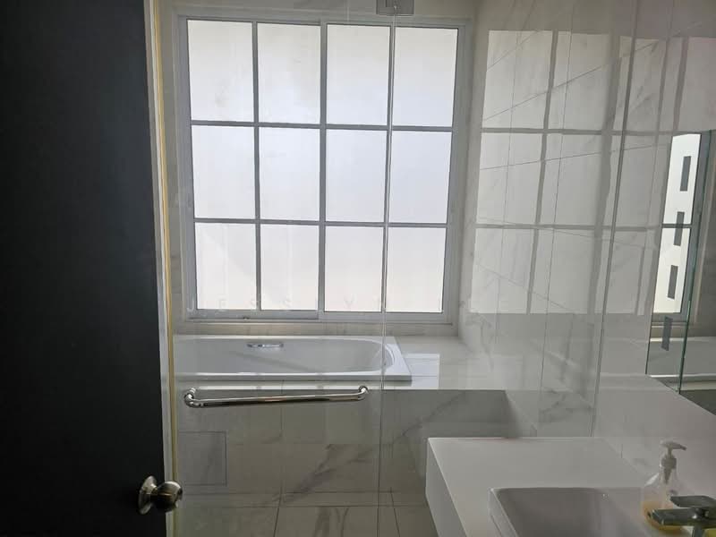Semi-Detached House for Sale in Eco Majestic (Semenyih) - Jesslyn Lee - Bathroom - PropertyGuru.com.my