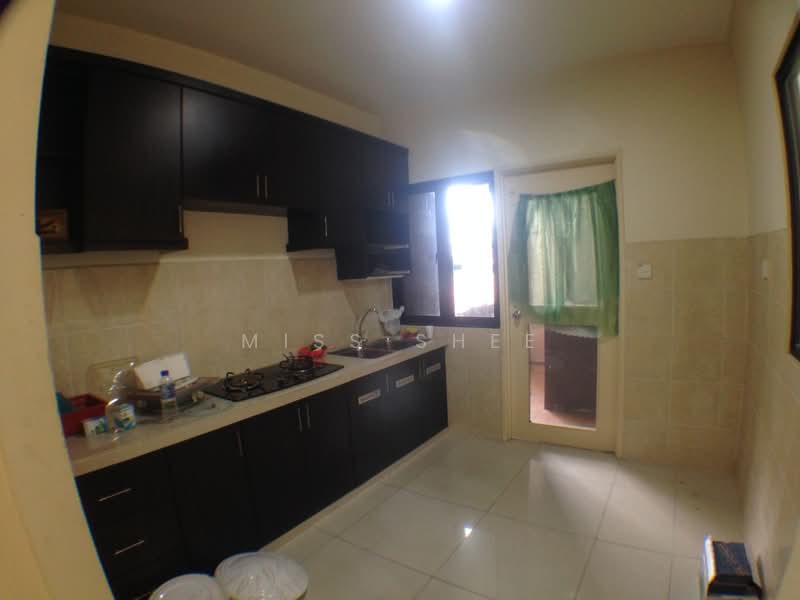Apartment for Sale at Larkin Residence - Miss Shee - Kitchen - PropertyGuru.com.my