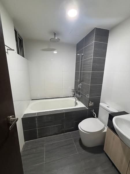 Servis Apartment untuk Disewa di Molek Pulai - Ah Hong - PropertyGuru.com.my