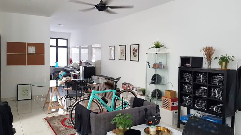 2-storey Terraced House for Sale in Glenmarie (Selangor) - Josephine Chou - Living Room - PropertyGuru.com.my