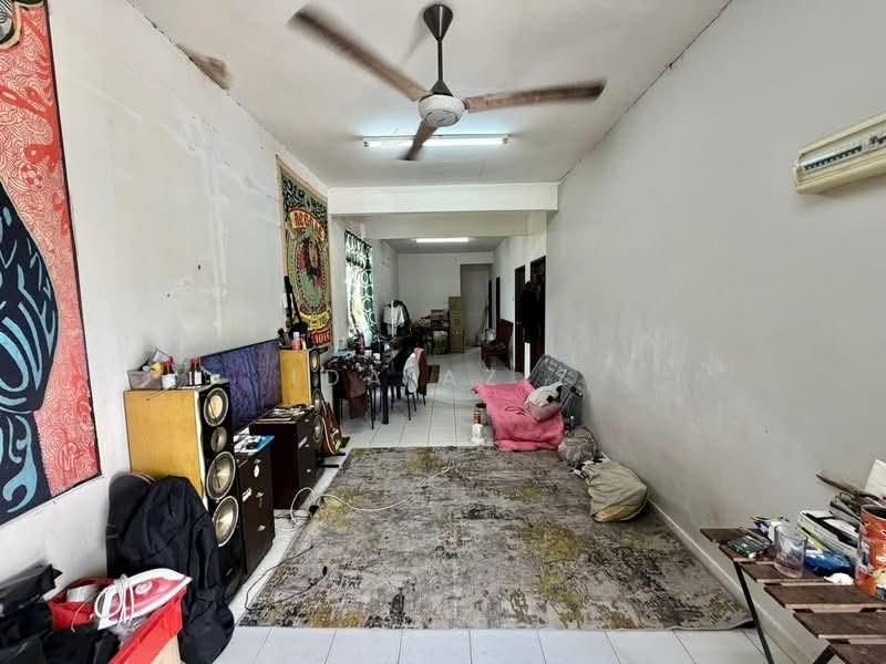 Rumah Bandar untuk Dijual di Taman Scientex Senai (Senai) - Ida Aziz - Living Room - PropertyGuru.com.my