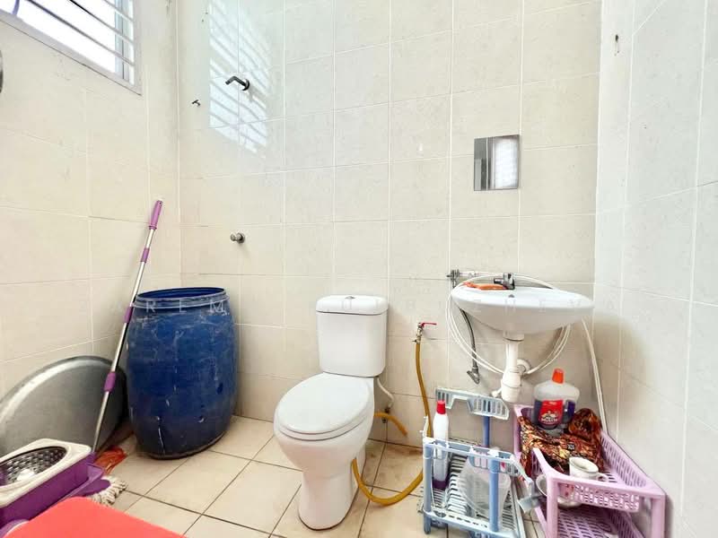 Rumah Teres 2 Tingkat untuk Dijual di Taman Bangi Avenue (Bangi) - Zarema Kulbuzheva - Bathroom - PropertyGuru.com.my