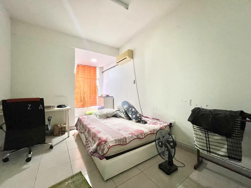Rumah Teres 2 Tingkat untuk Dijual di Taman Bangi Avenue (Bangi) - Zarema Kulbuzheva - Bedroom - PropertyGuru.com.my