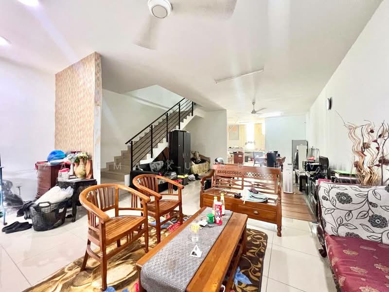 Rumah Teres 2 Tingkat untuk Dijual di Taman Bangi Avenue (Bangi) - Zarema Kulbuzheva - Living Room - PropertyGuru.com.my