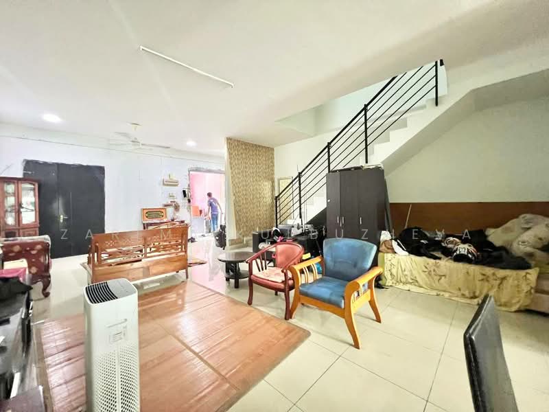 Rumah Teres 2 Tingkat untuk Dijual di Taman Bangi Avenue (Bangi) - Zarema Kulbuzheva - Living Room - PropertyGuru.com.my