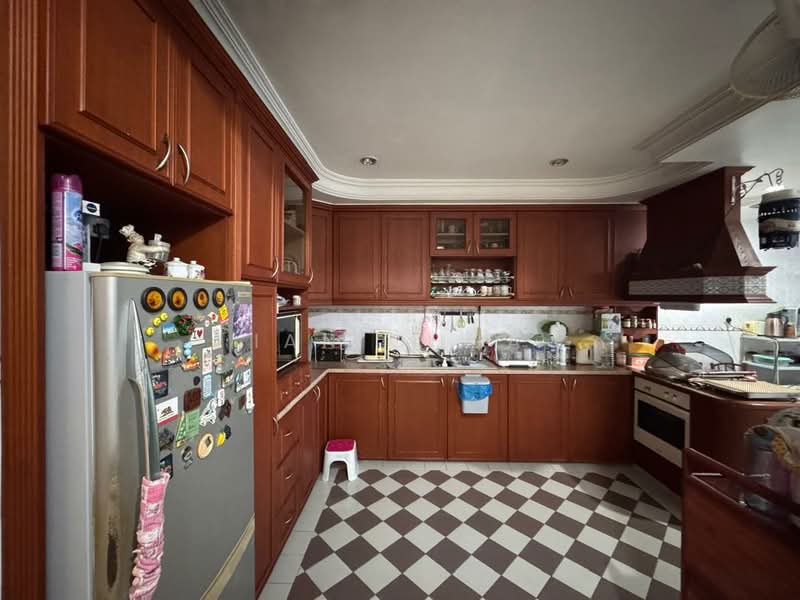 Semi-Detached House for Sale in Taman Molek (Johor Bahru) - Ian Chua - Kitchen - PropertyGuru.com.my