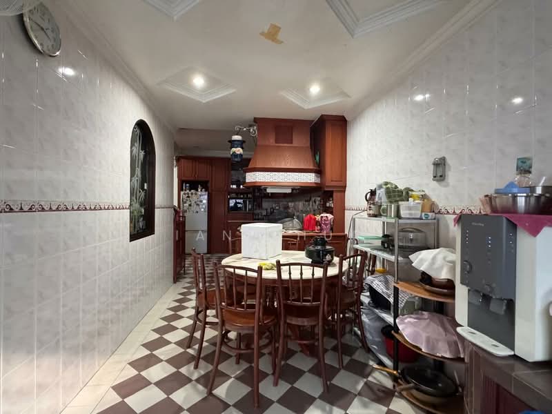 Semi-Detached House for Sale in Taman Molek (Johor Bahru) - Ian Chua - Kitchen - PropertyGuru.com.my