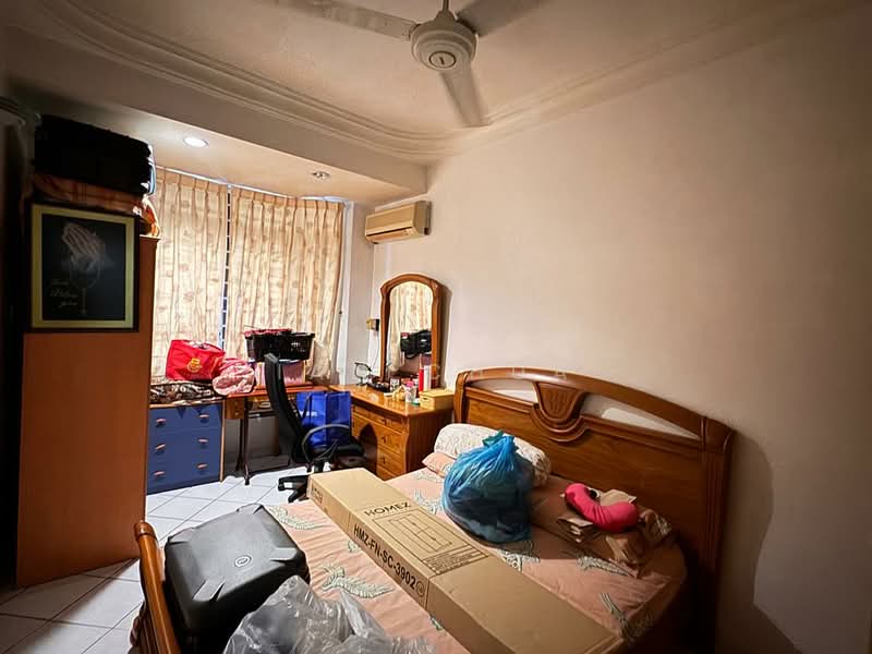 Semi-Detached House for Sale in Taman Molek (Johor Bahru) - Ian Chua - Bedroom - PropertyGuru.com.my