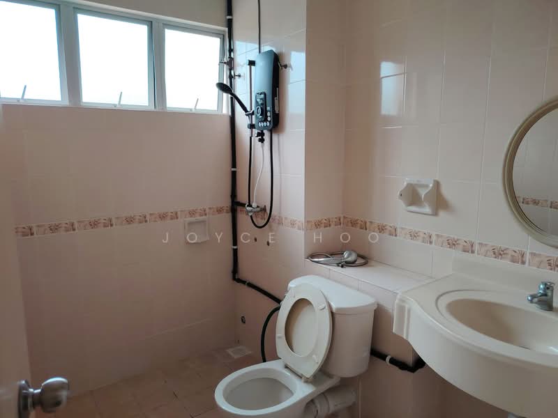 2-storey Terraced House for Sale in Bandar Puteri Puchong (Puchong) - Joyce Hoo - Bathroom - PropertyGuru.com.my