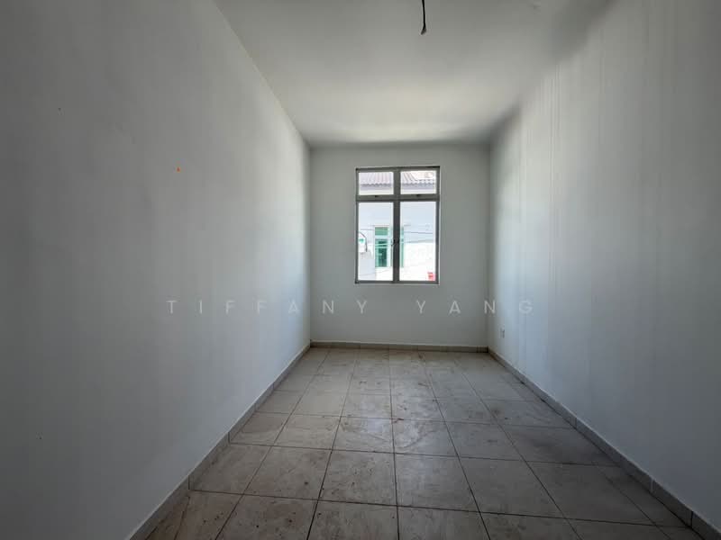 2.5-storey Terraced House for Sale in Taman Kundang Jaya (Rawang) - Tiffany Yang - Bedroom - PropertyGuru.com.my