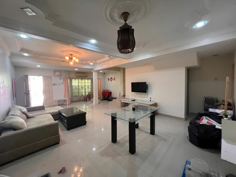 Rumah Teres 2 Tingkat untuk Dijual di Rawang (Selangor) - SK Luk - Living Room - PropertyGuru.com.my
