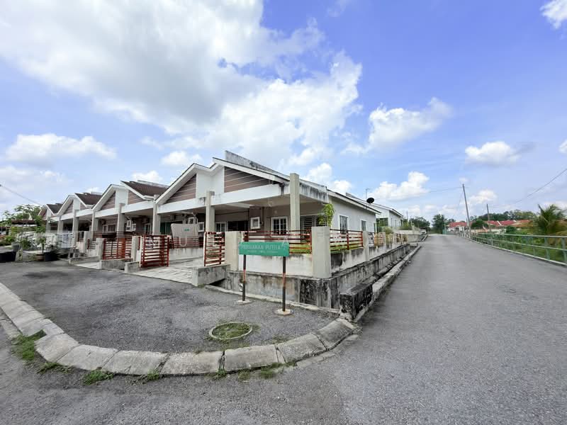 1-storey Terraced House for Sale in Tronoh (Perak) - Muhd Ajwad - PropertyGuru.com.my