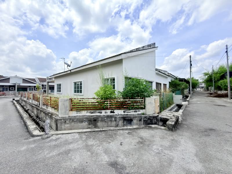 1-storey Terraced House for Sale in Tronoh (Perak) - Muhd Ajwad - PropertyGuru.com.my